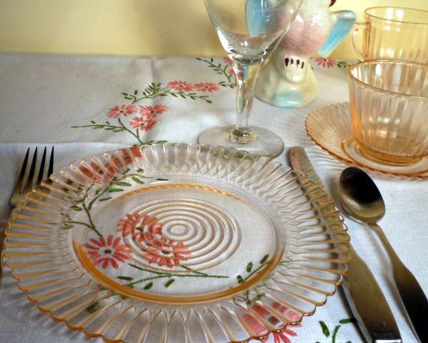 Petalware Pink Depression Glass Lunch Plate Petalware Pink Depression Glass Lunch Plate