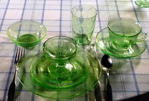 Georgian Lovebirds Green Depression Glass Place Setting