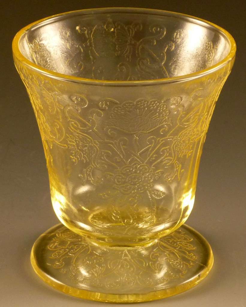 Florentine Poppy 1 Footed Juice Tumbler  Green 